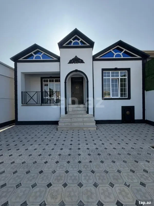 Satılır 4 otaqlı həyət evi 125 m²