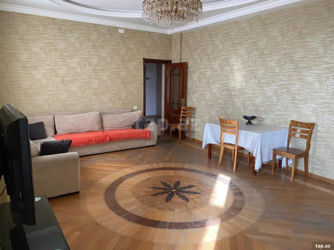 Kirayə verilir 3 otaqlı yeni tikili 100 m²