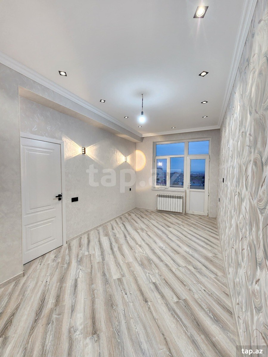 Satılır 2 otaqlı yeni tikili 72 m²
