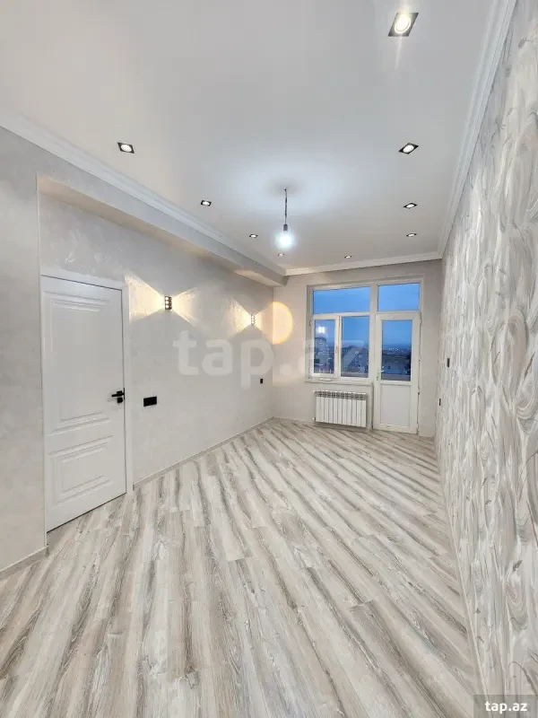 Satılır 2 otaqlı yeni tikili 72 m²