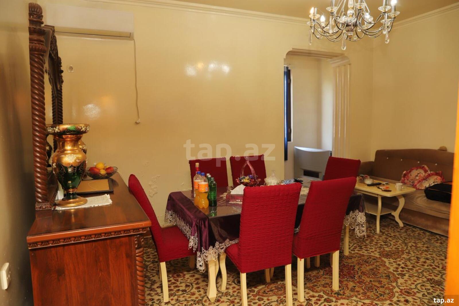 Satılır 4 otaqlı mənzil 93 m²