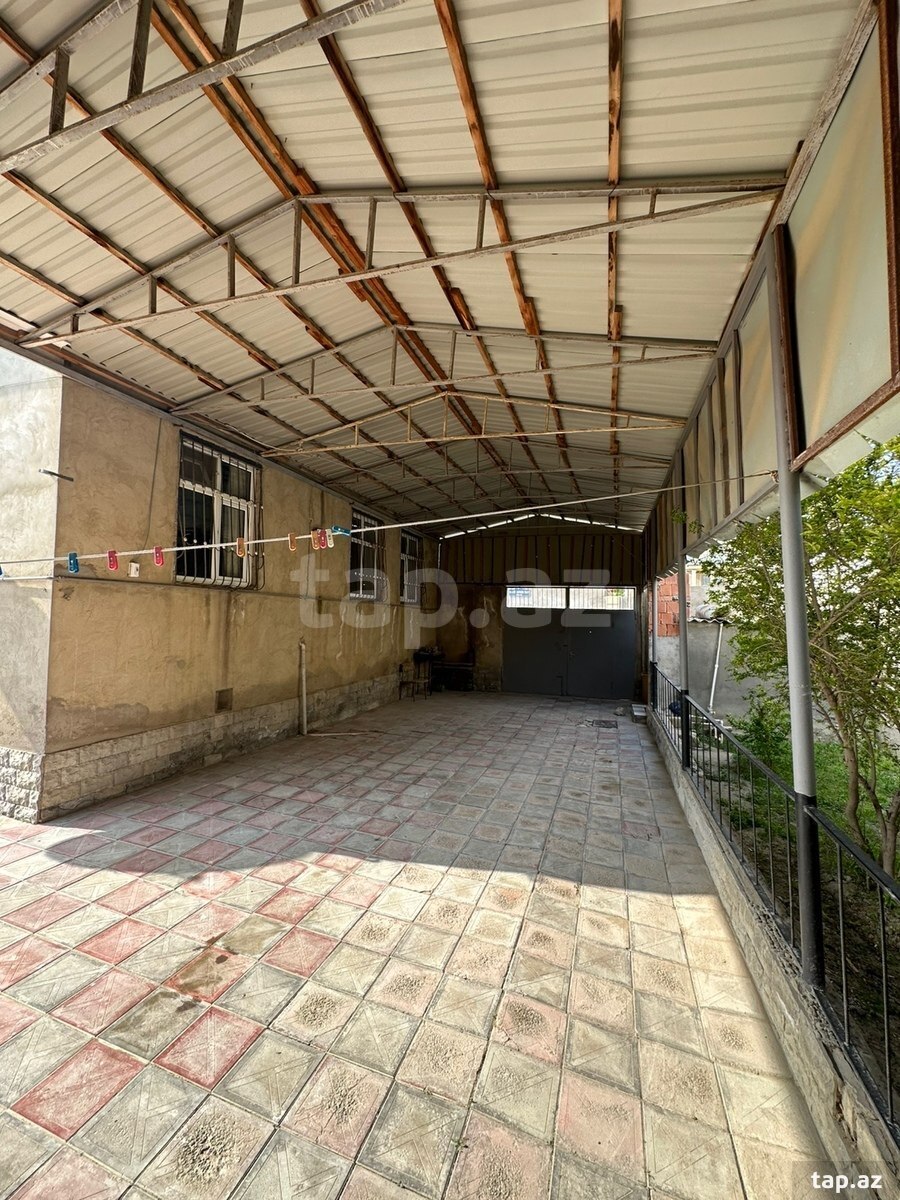 Satılır 4 otaqlı həyət evi 120 m²