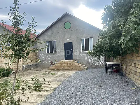 Satılır 3 otaqlı həyət evi 78 m² — Şəki 3 otaq 78.00 m²
