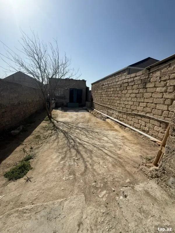 Satılır 2 otaqlı həyət evi 55 m²