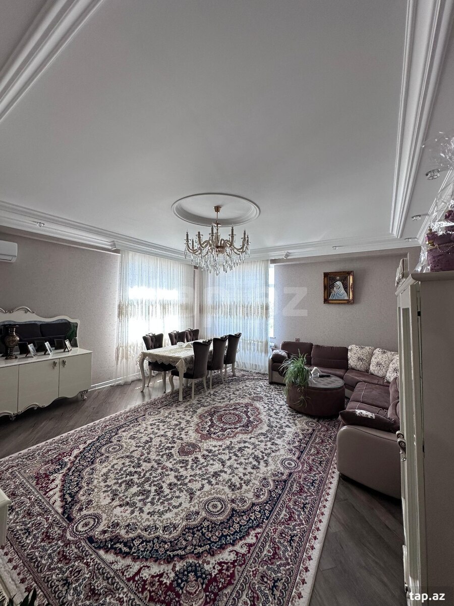 Satılır 4 otaqlı yeni tikili 125 m²