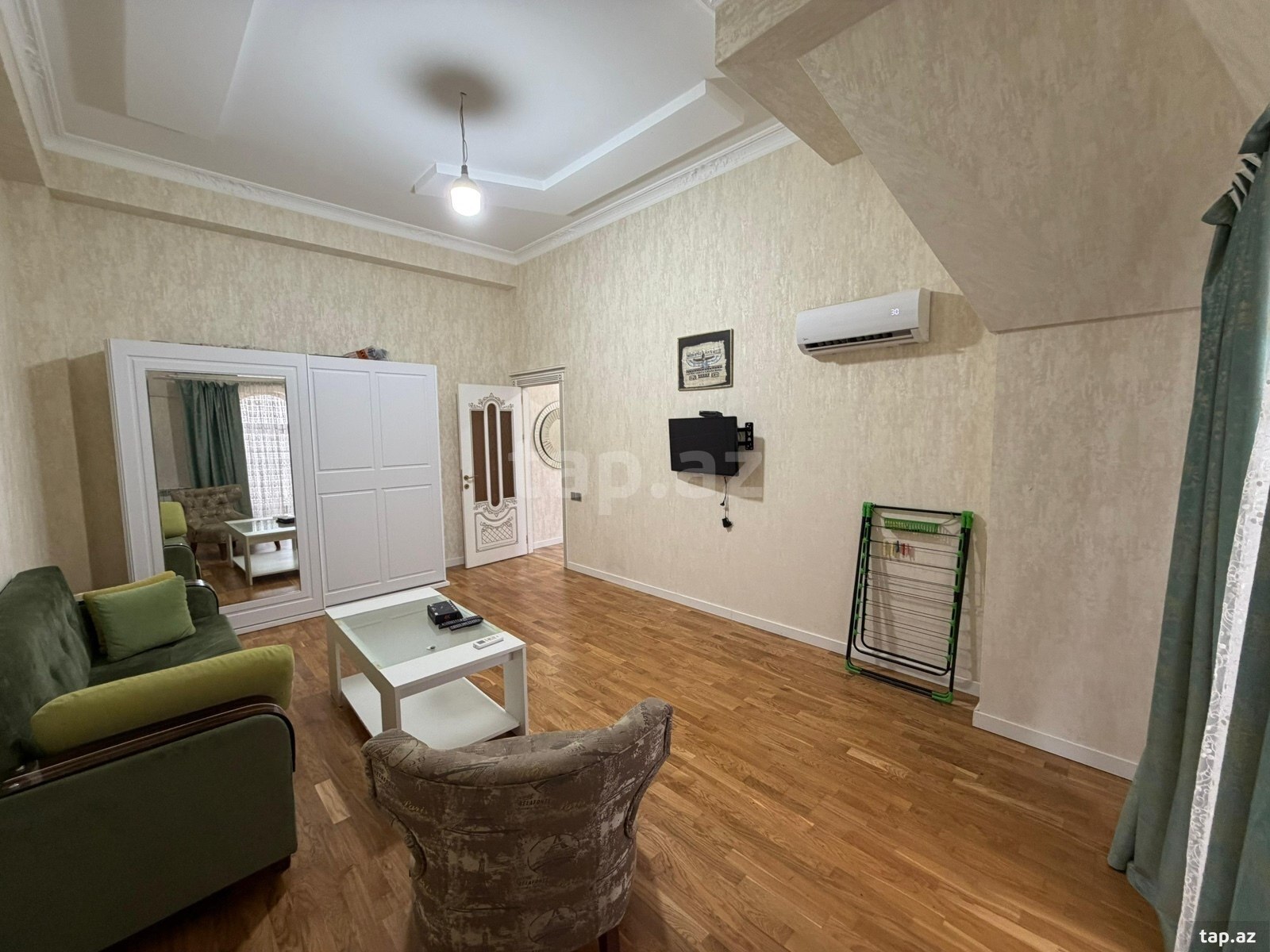 Kirayə verilir 2 otaqlı yeni tikili 60 m²