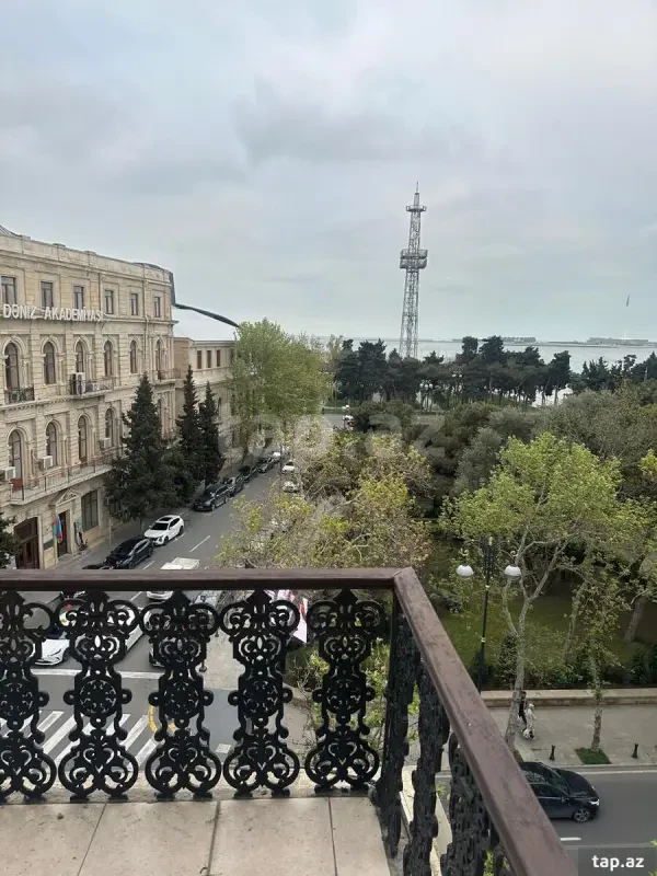 Satılır 2 otaqlı mənzil 55 m²