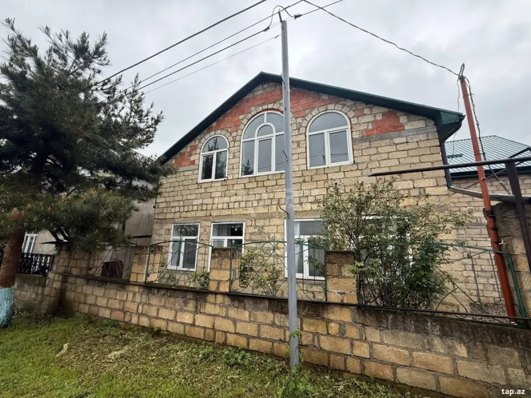 Satılır 3 otaqlı həyət evi 150 m²