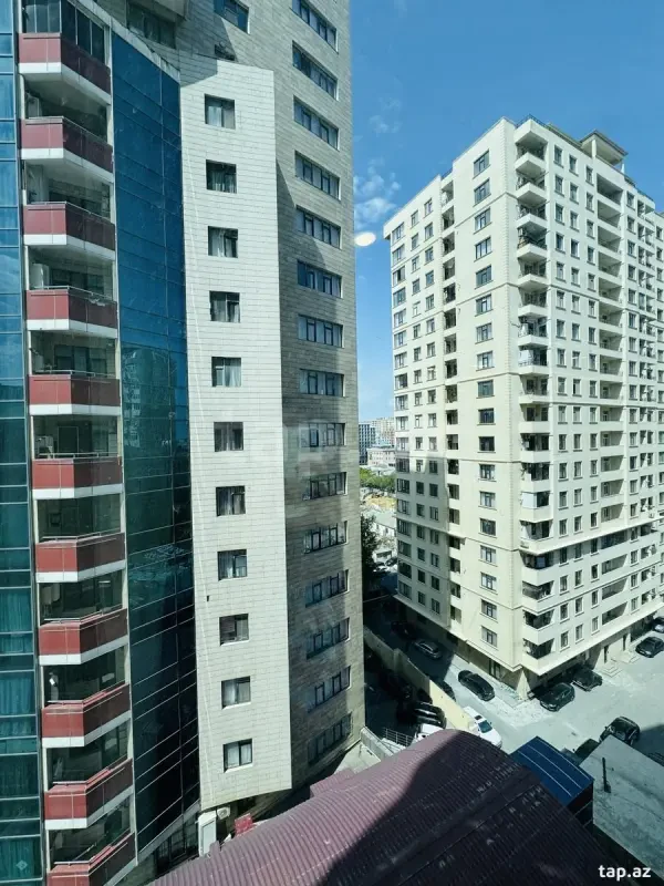 Satılır 4 otaqlı yeni tikili 170 m²