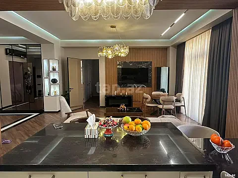 Satılır 3 otaqlı yeni tikili 132 m² — Bakı 3 otaq 132.00 m²