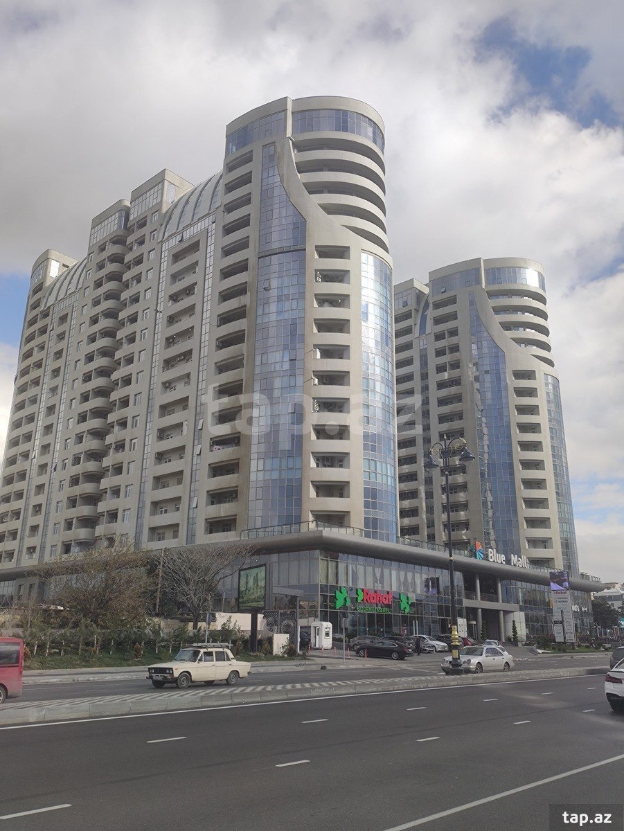 Satılır 1 otaqlı yeni tikili 79 m²