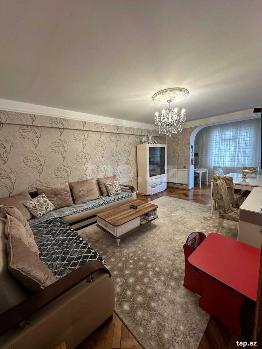 Satılır 3 otaqlı mənzil 80 m²