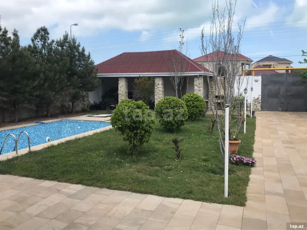 Kirayə verilir 4 otaqlı həyət evi 200 m²