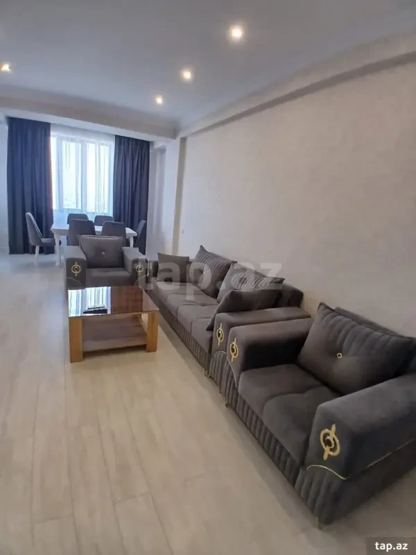 Kirayə verilir 2 otaqlı yeni tikili 100 m²