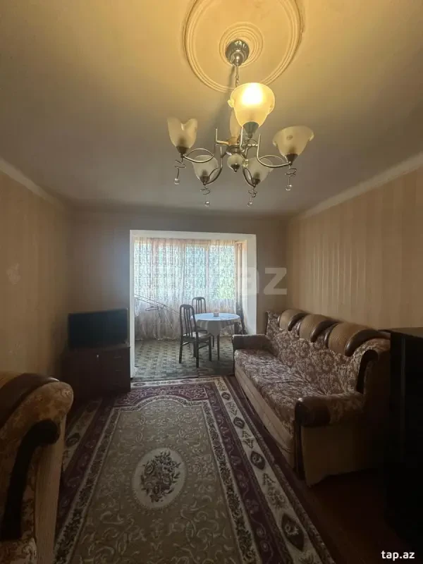 Kirayə verilir 2 otaqlı mənzil 60 m²