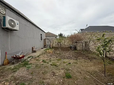 Satılır 3 otaqlı həyət evi 100 m² — Bakı 3 otaq 100.00 m²