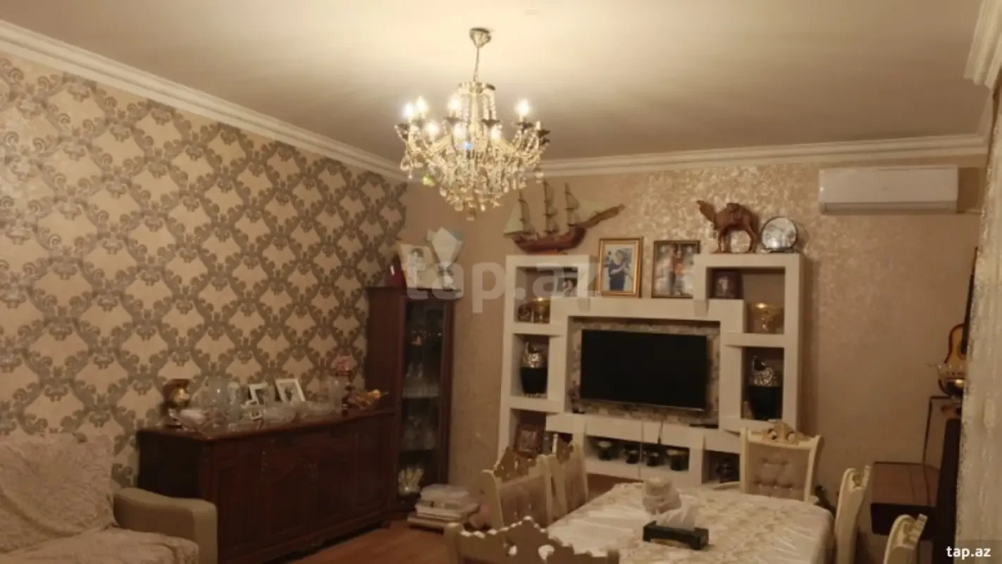 Satılır 5 otaqlı həyət evi 145 m²