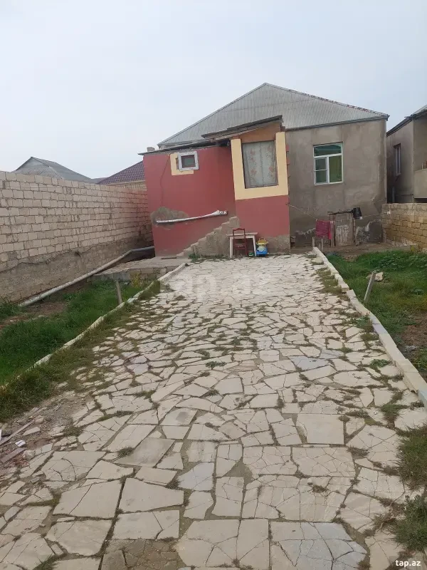 Satılır 4 otaqlı həyət evi 90 m²