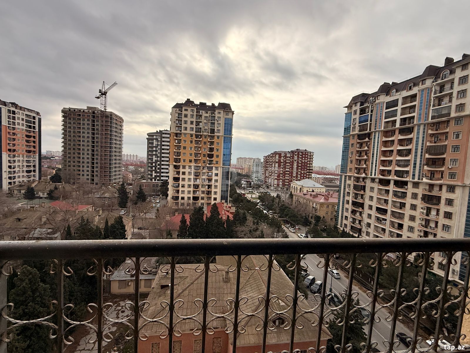 Satılır 2 otaqlı yeni tikili 107 m²