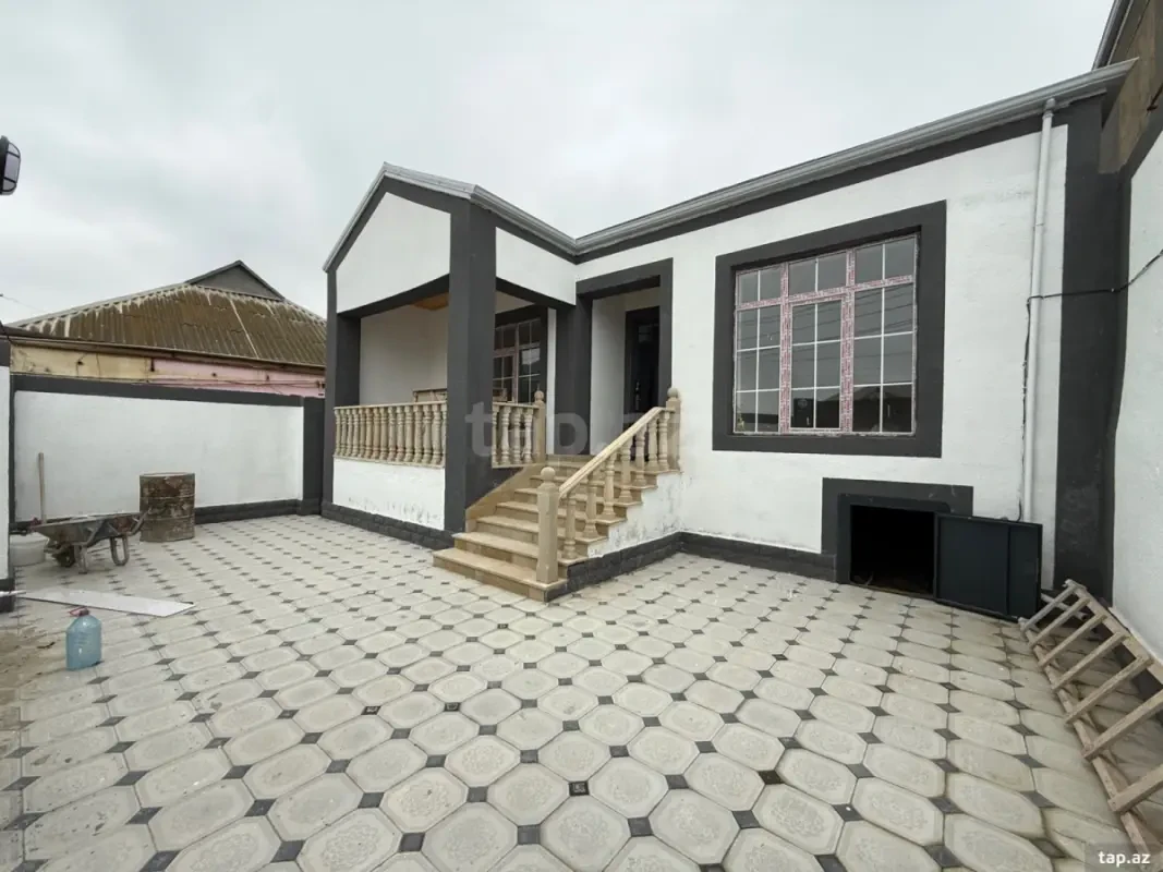 Satılır 3 otaqlı həyət evi 100 m²