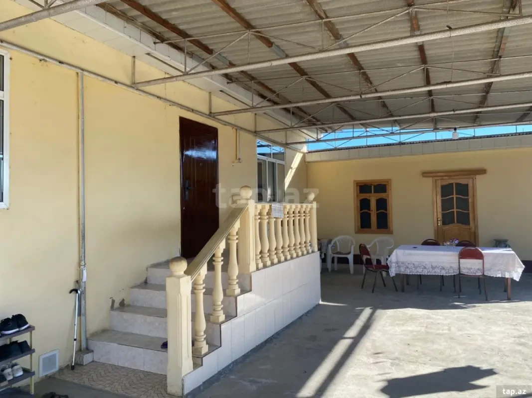 Satılır 5 otaqlı həyət evi 125 m²