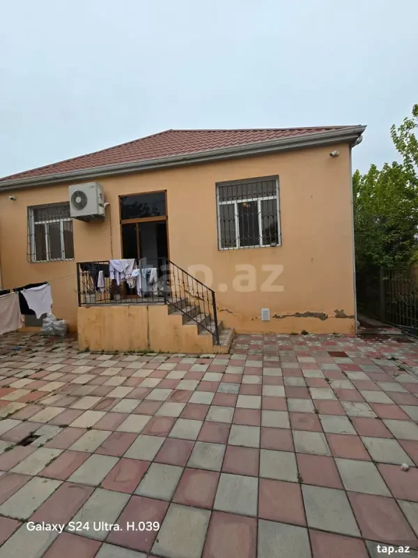 Satılır 4 otaqlı həyət evi 90 m²