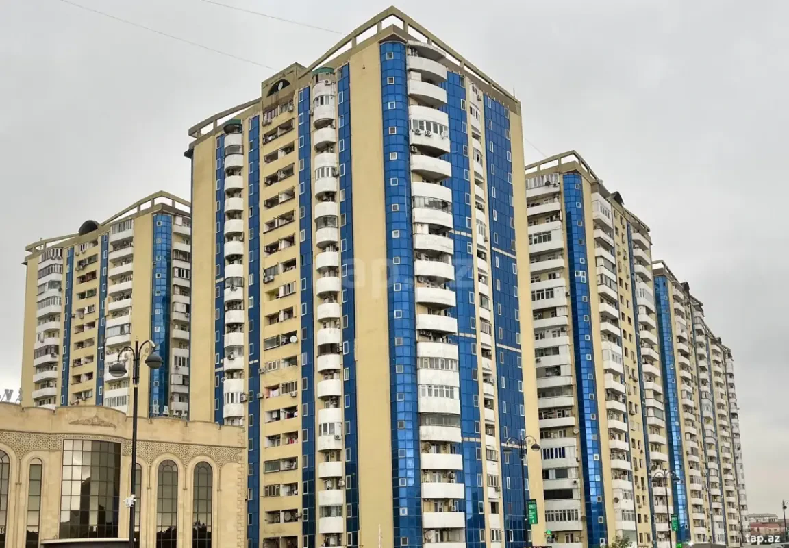 Satılır 2 otaqlı yeni tikili 82 m²