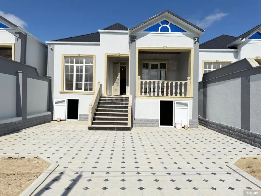 Satılır 4 otaqlı həyət evi 120 m²