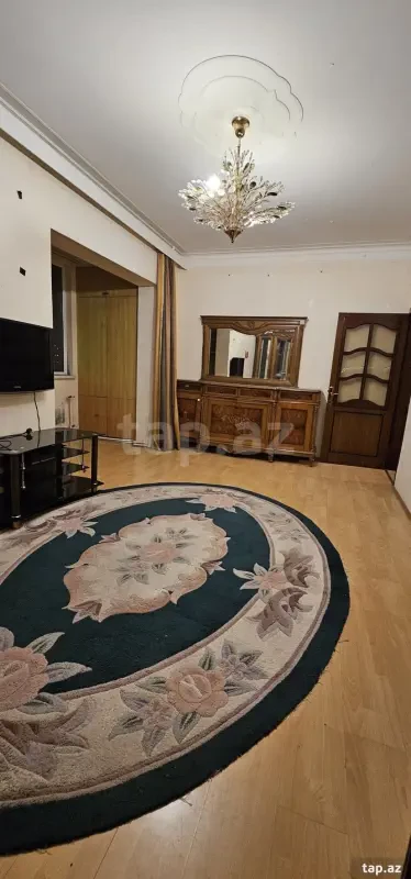 Kirayə verilir 2 otaqlı mənzil 75 m²