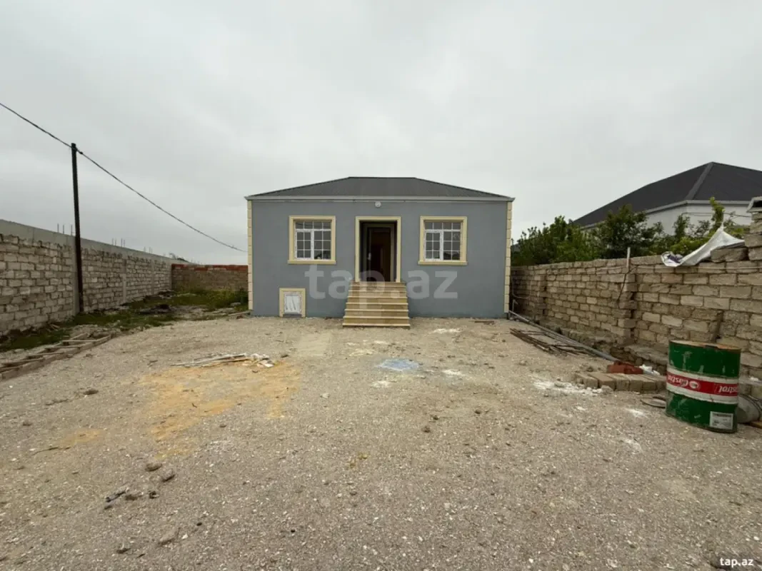Satılır 3 otaqlı həyət evi 100 m²