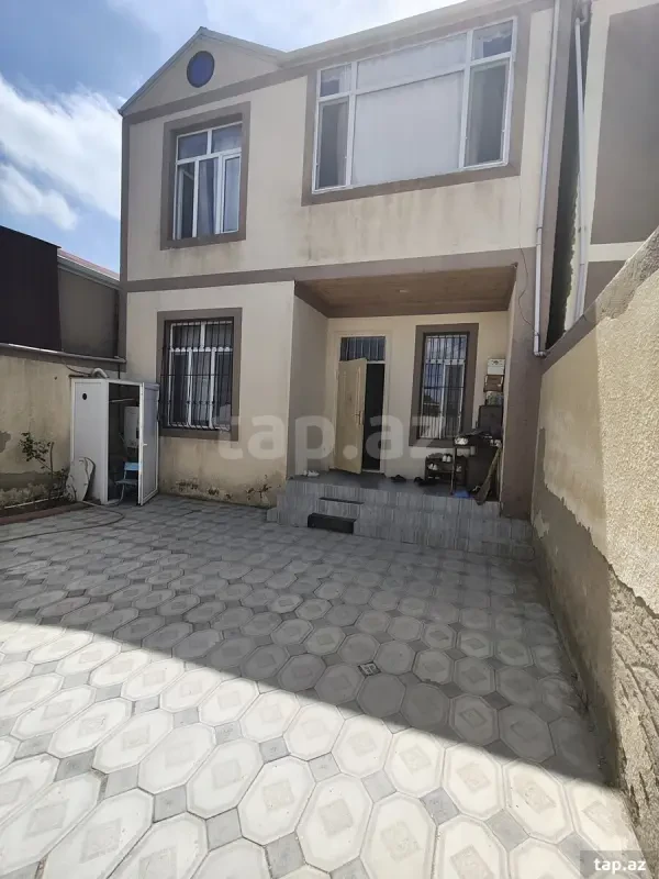 Satılır 5 otaqlı həyət evi 160 m²