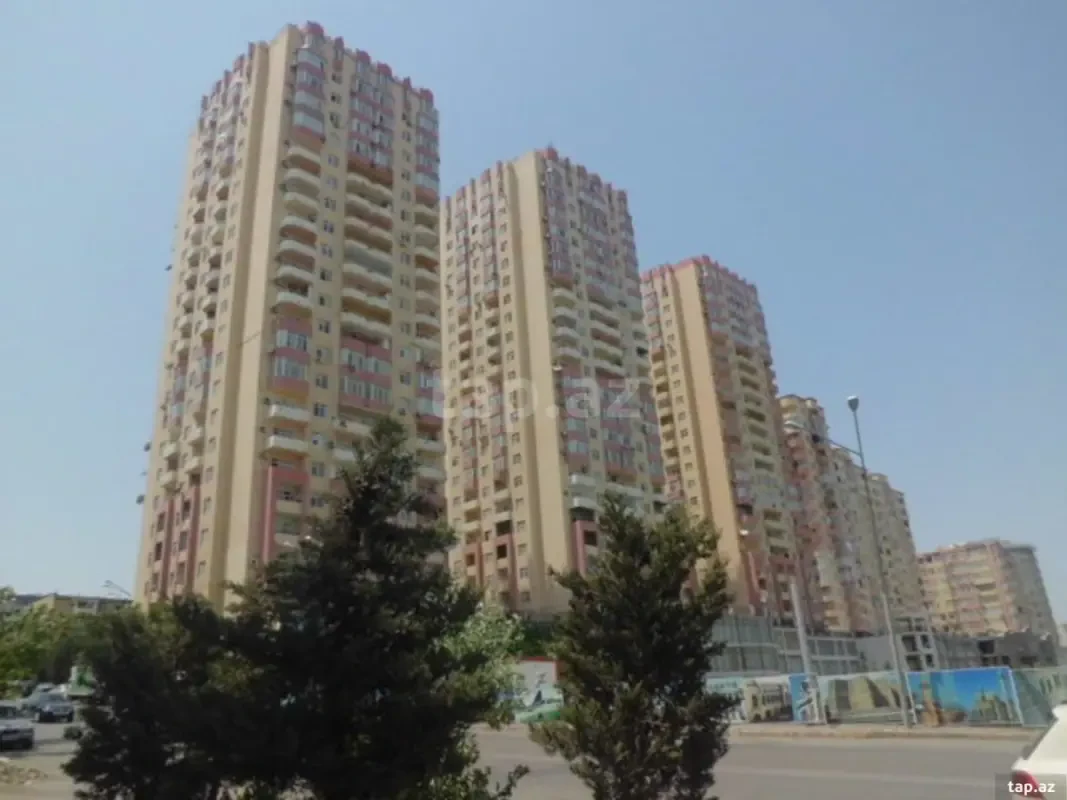 Satılır 4 otaqlı yeni tikili 145 m²