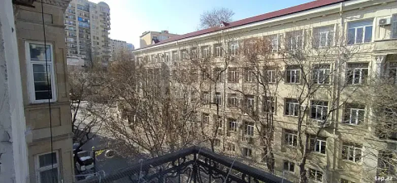 Satılır 6 otaqlı mənzil 150 m² — Bakı, İçərişəhər 6 otaq 150.00 m²