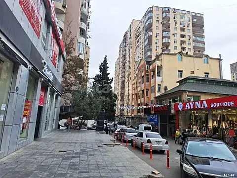 Satılır 3 otaqlı yeni tikili 140 m² — Bakı, İnşaatçılar 3 otaq 140.00 m²