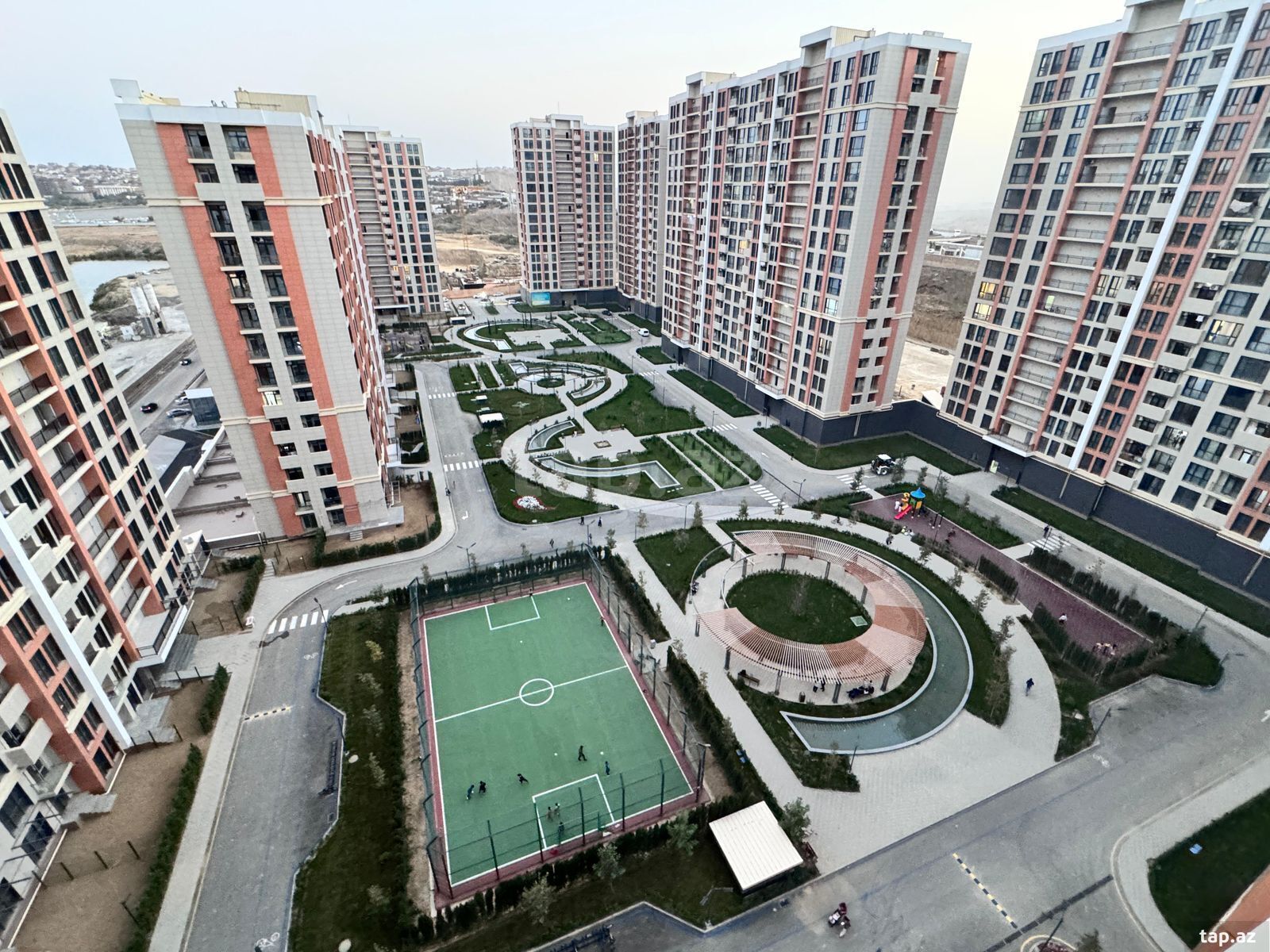 Kirayə verilir 2 otaqlı yeni tikili 50 m²