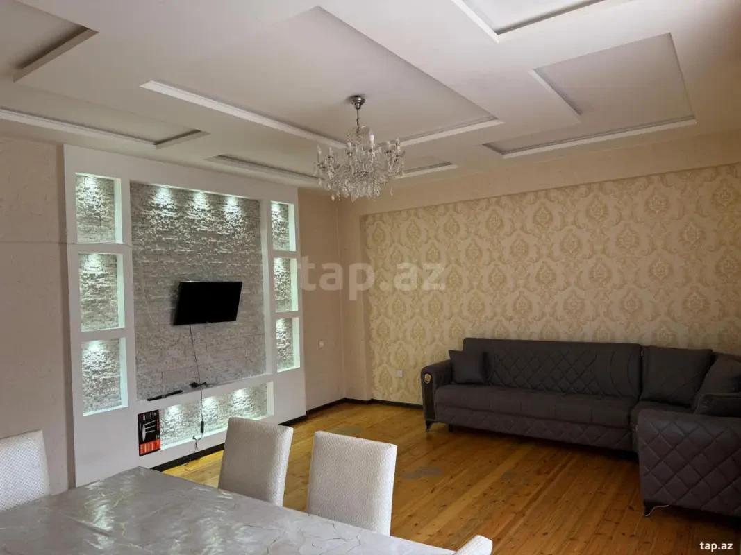 Kirayə verilir 3 otaqlı yeni tikili 80 m²