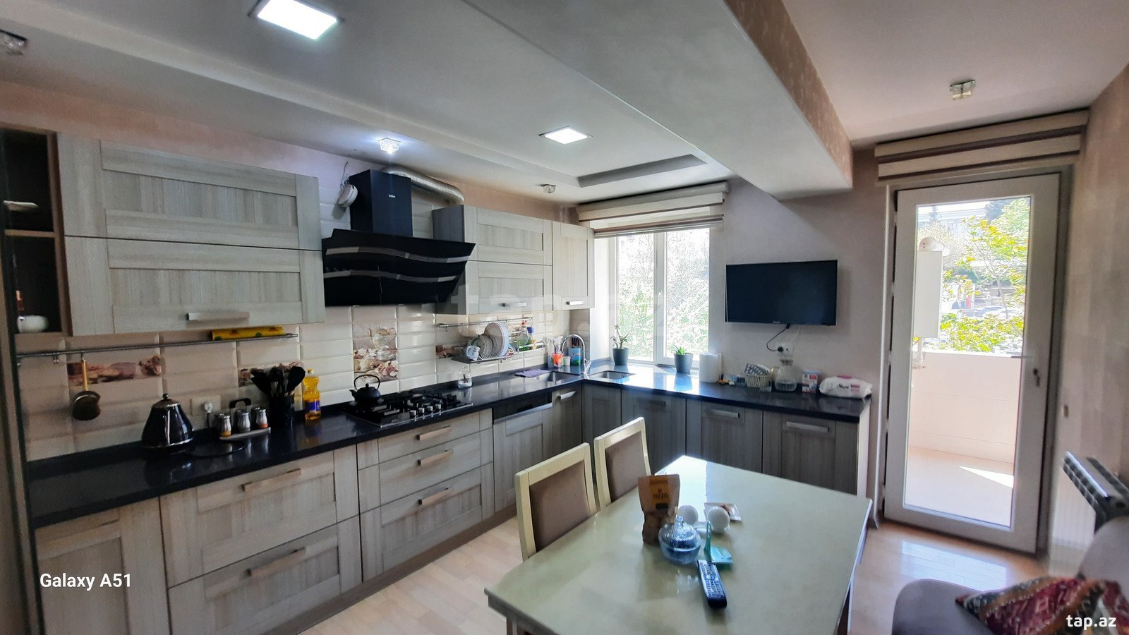 Satılır 3 otaqlı mənzil 100 m²