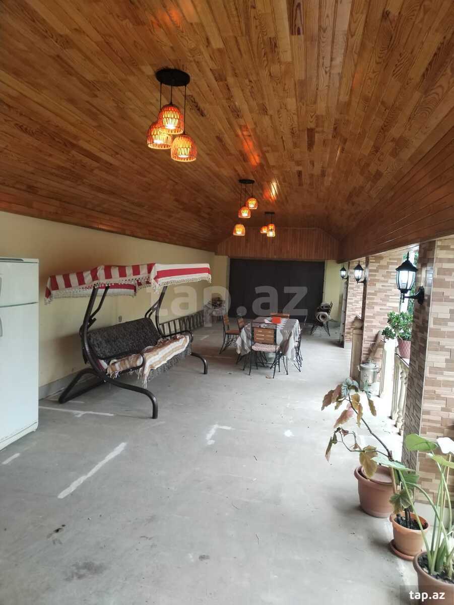 Kirayə verilir 5 otaqlı həyət evi 261 m²