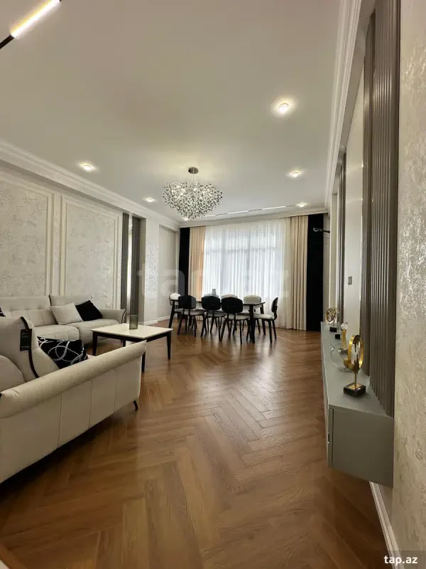 Satılır 3 otaqlı yeni tikili 130 m²