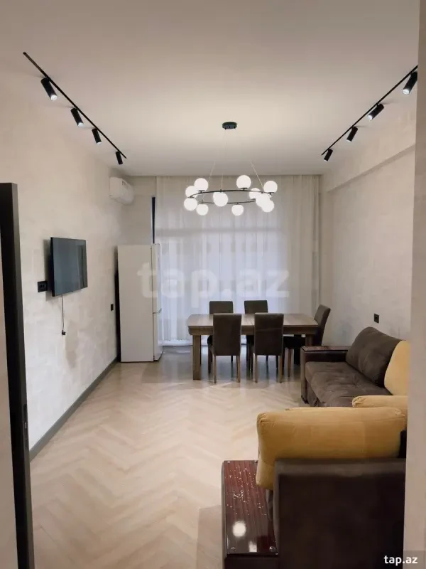 Kirayə verilir 3 otaqlı yeni tikili 95 m²