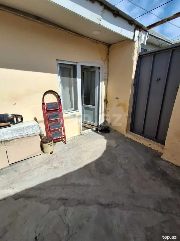 Satılır 1 otaqlı həyət evi 30 m²