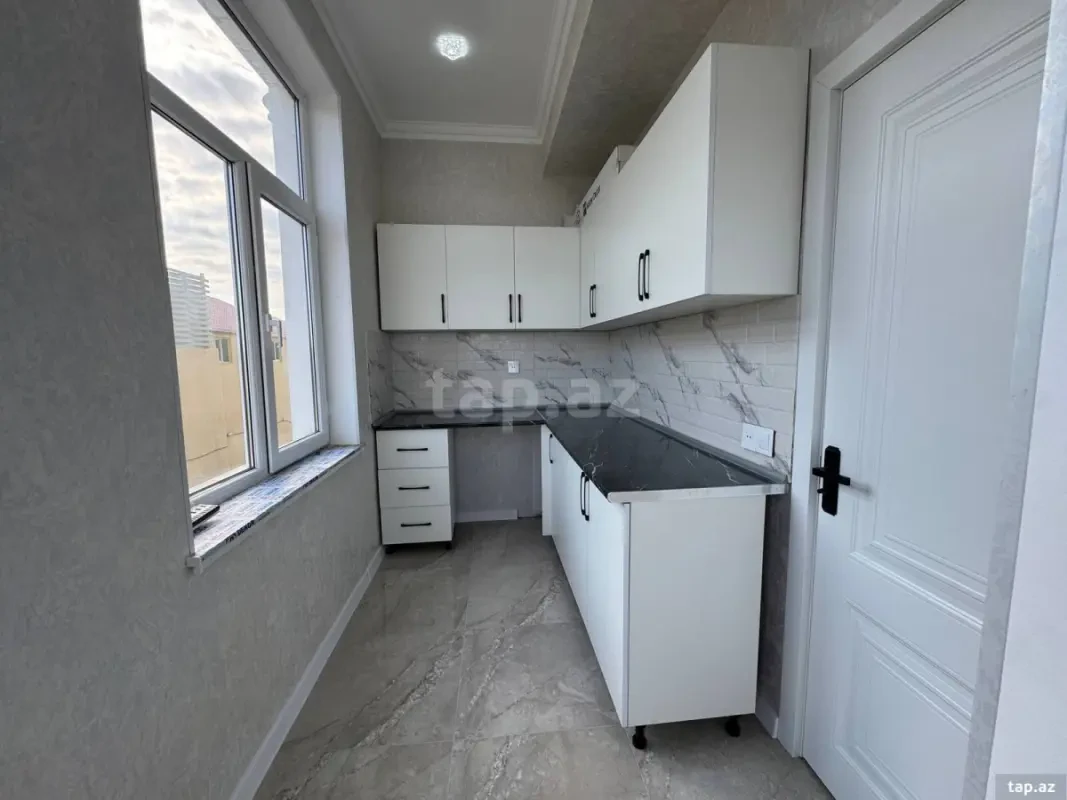 Satılır 3 otaqlı yeni tikili 65 m²