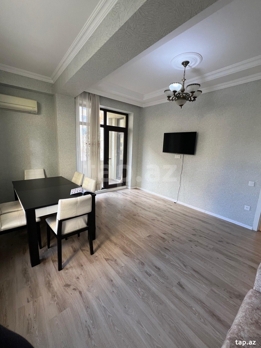 Kirayə verilir 3 otaqlı yeni tikili 82 m²