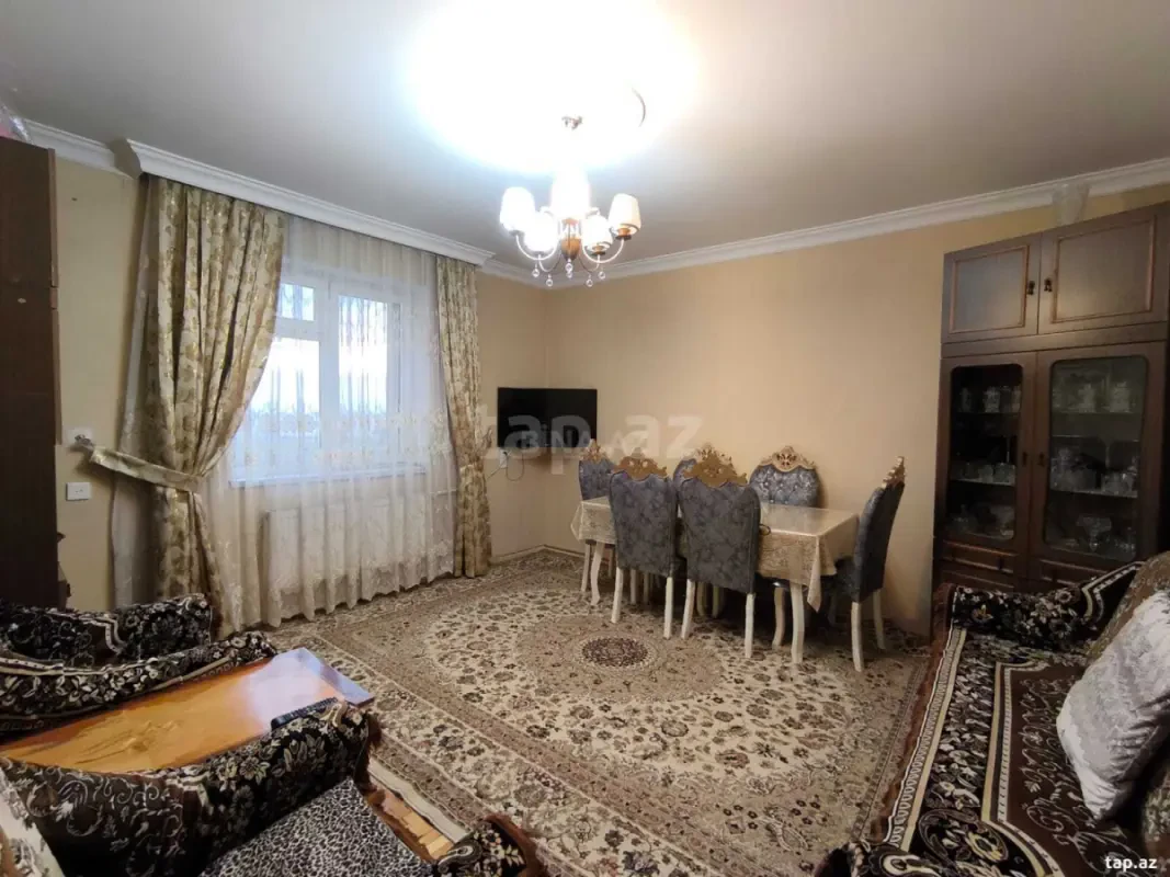 Satılır 4 otaqlı mənzil 100 m²