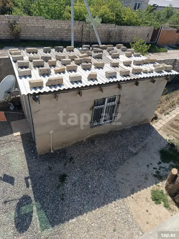Satılır 7 otaqlı həyət evi 180 m²