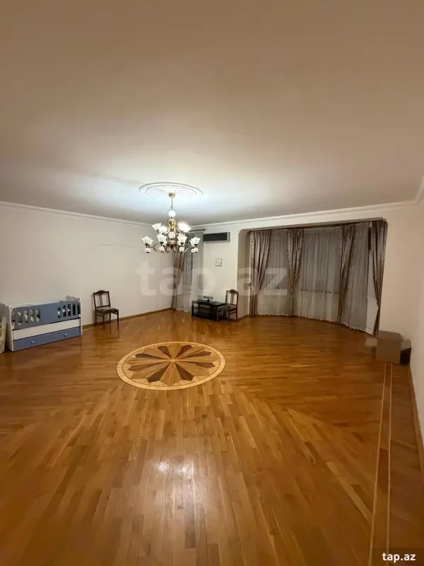 Satılır 4 otaqlı yeni tikili 165 m²