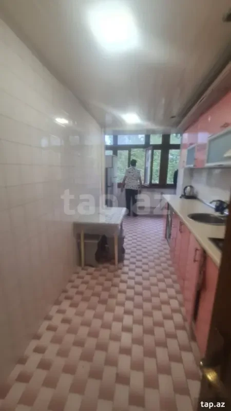 Kirayə verilir 3 otaqlı yeni tikili 90 m²