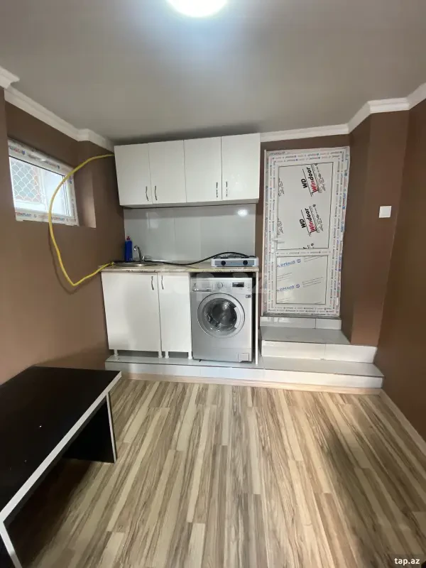 Kirayə verilir 1 otaqlı həyət evi 20 m²