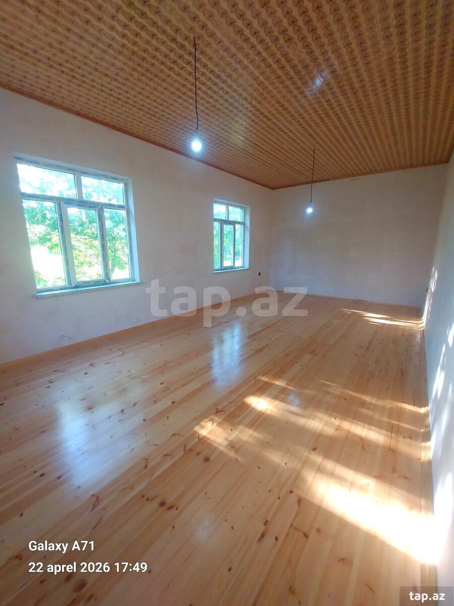 Satılır 4 otaqlı həyət evi 20 m²