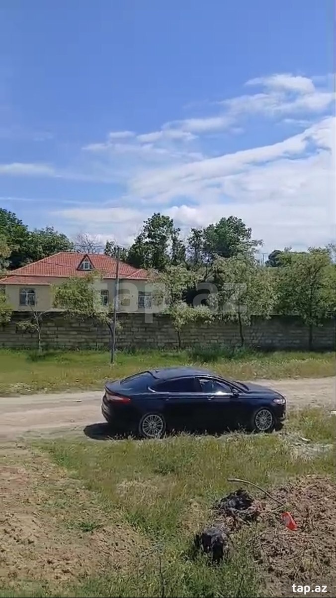 Satılır 4 otaqlı həyət evi 130 m²